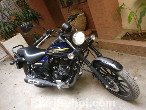 Bajaj Avenger 150 Street